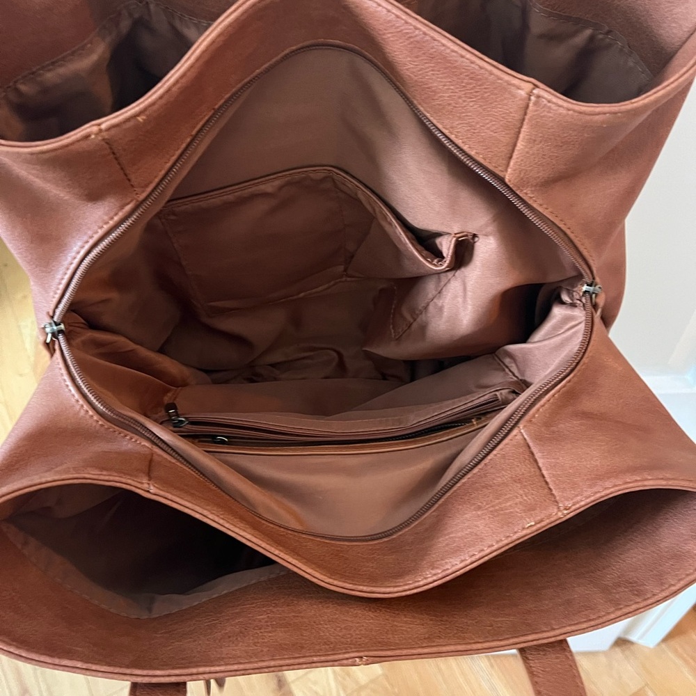 Large Brown Vegan Leather Bag - Picture 5 of 6